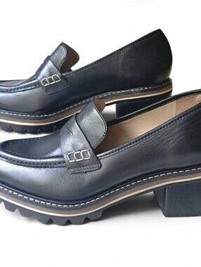 Bernardo Selma Leather Lug Sole Platform Loafer 7.5 Black Like New!
